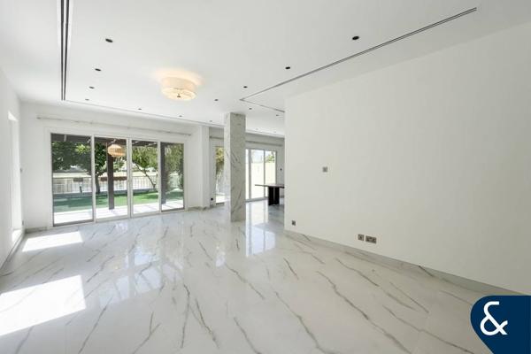 Upgraded | Lake View | 4 Bedrooms