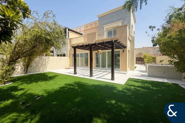 Upgraded | Lake View | 4 Bedrooms