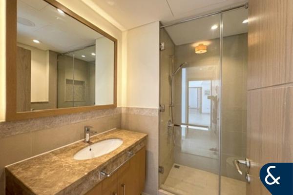 Large Balcony | Sea View | High floor