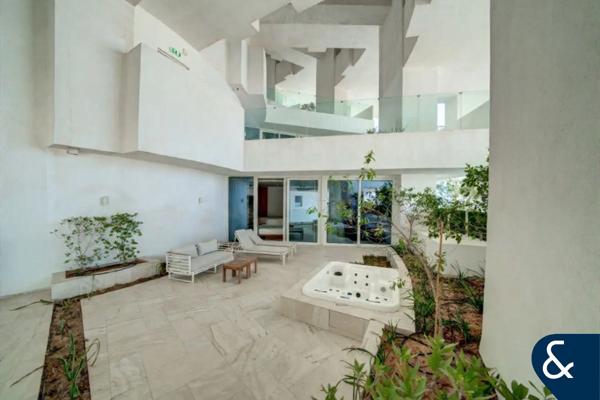 1 Bed | Furnished | Vacant | Private Terrace