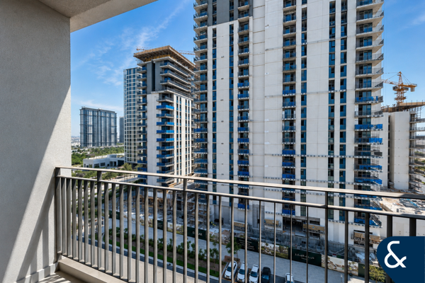 Well Priced | High Floor | Close to Park