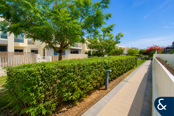 3 Bedrooms | Opposite Pool | Green Belt
