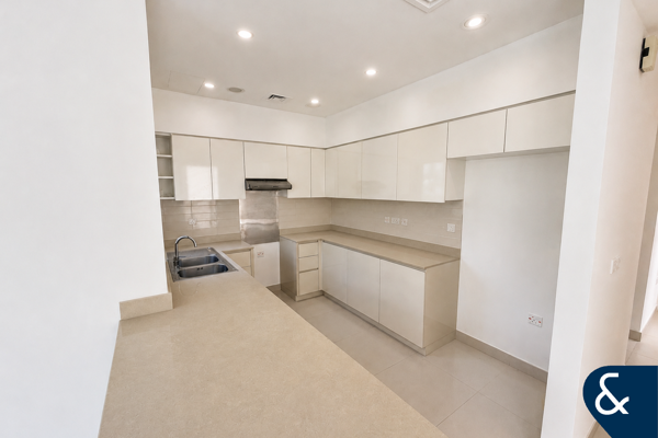 Landscaped Garden | Four beds |  Gym Access