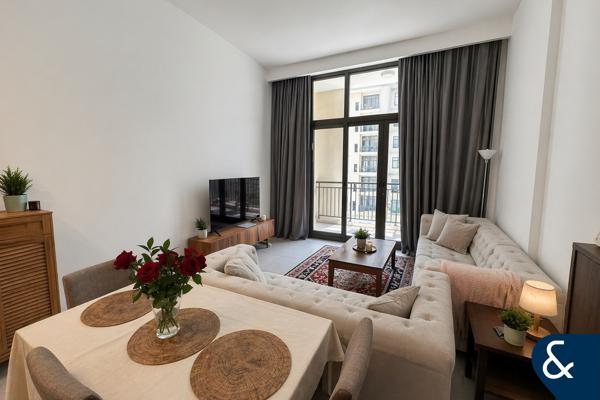 1 Bedroom | Mid Floor | Pool/Park View