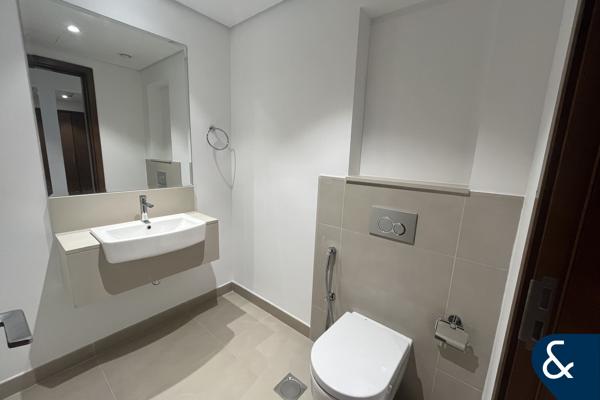 1 Bedroom | Creek Views | Great Investment