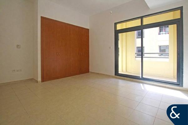 Large Layout | Vacant On Transfer | Balcony