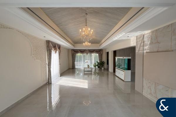 Fully Upgraded | Very Bright | Private Pool