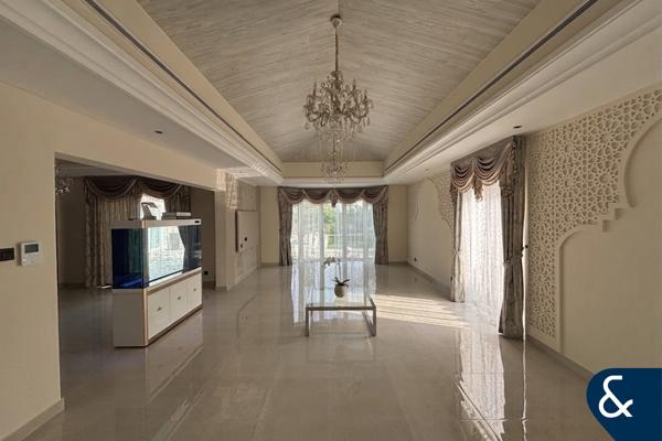 Upgraded | Naturally Bright | Private Pool