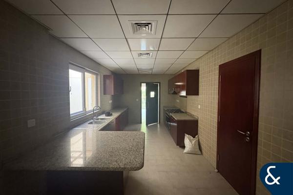 Best Price | 4 Bed | Green Community