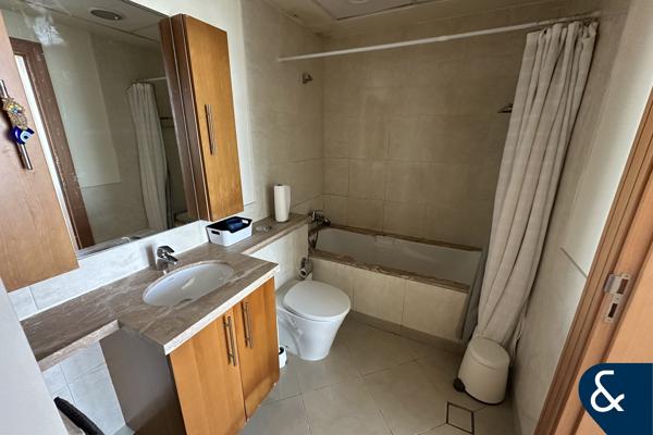 Canal Views | Balcony | Vacant On Transfer