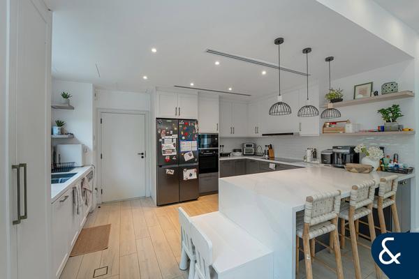 Extended | Upgraded | 4 Bed + Maids | Corner