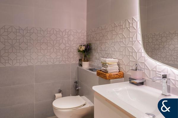 Exclusive | Upgraded | Landscaped | VOT