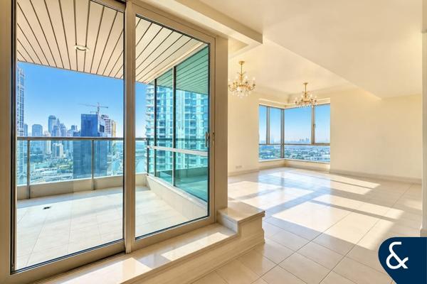 3 Bed  | 2,516 sq ft | Partial Marina Views