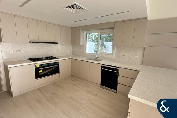 Fully upgraded | Landscaped | Large Plot