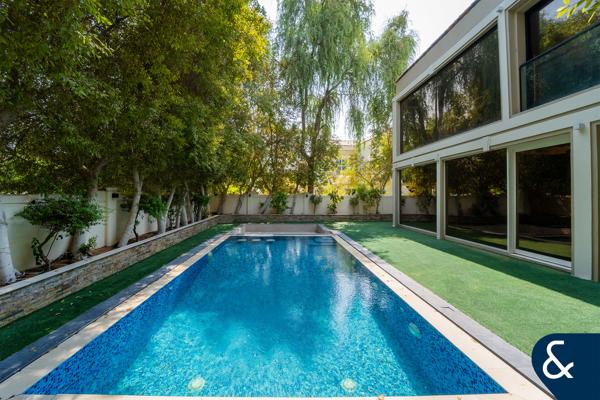 Exclusive | Upgraded & Extended | Park Backing