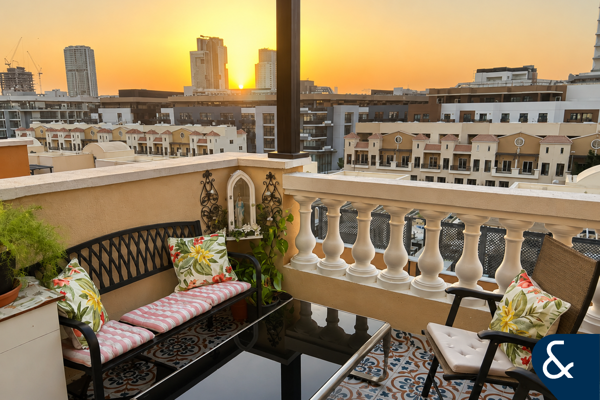 Two Bedroom Apartment | Upgraded | Vacant