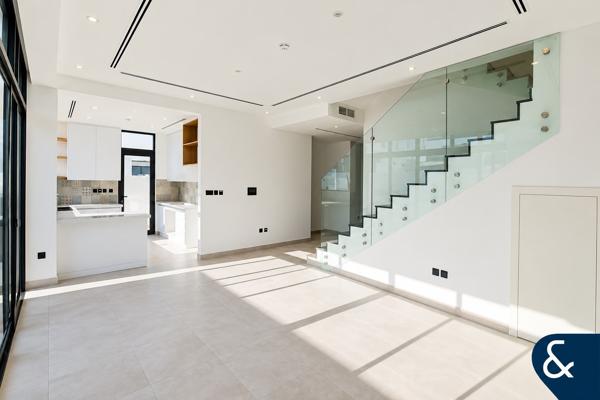 4 Bedroom | Corner Plot | Viewable Now