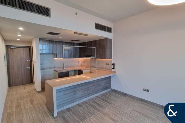 1 Bedroom | Marina View | Lake View | VOT