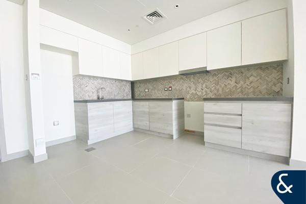 1 Bedroom | Large Layout | Prime Location