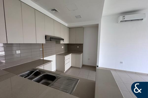 4 Bedroom | Park Backing | Vacant June 10th