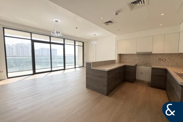 Stunning Water Views | Low Floor | Upgraded
