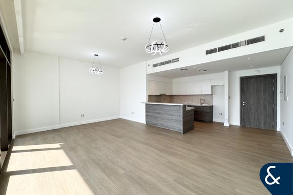 Stunning Water Views | Low Floor | Upgraded