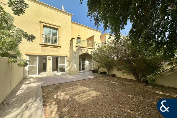 Back-to-back | Spacious | Close to Park