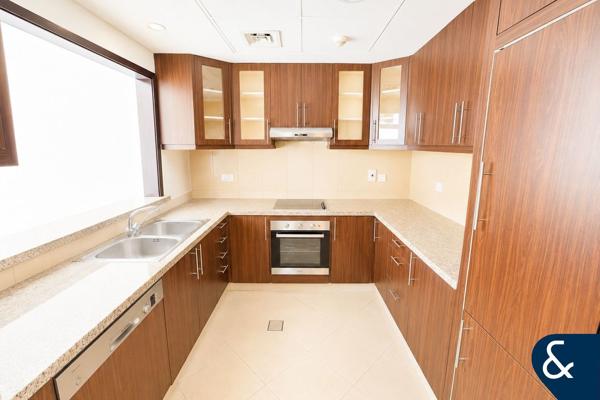 Large 1 Bed | Vacant | Spacious Layout
