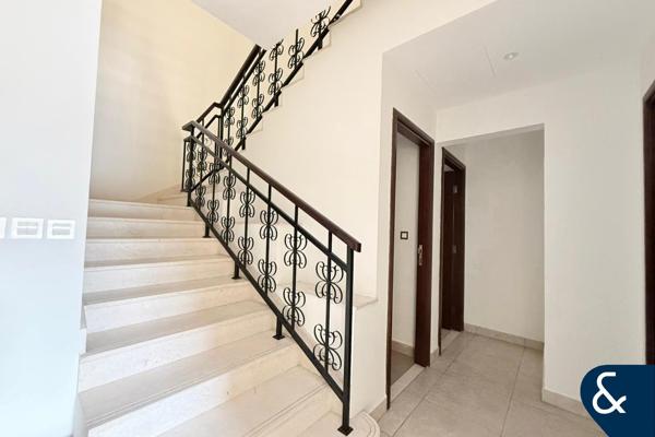 4 Bed +Maids | Spacious | Mid-Unit | Naseem