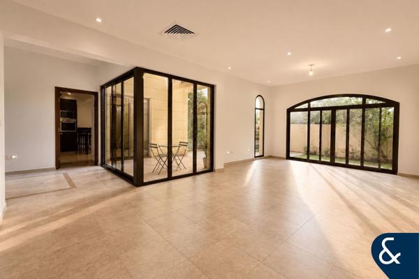4 Bed +Maids | Spacious | Mid-Unit | Naseem