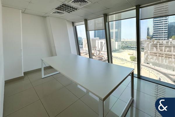 Quality Fit Out | Vacant | Near Metro