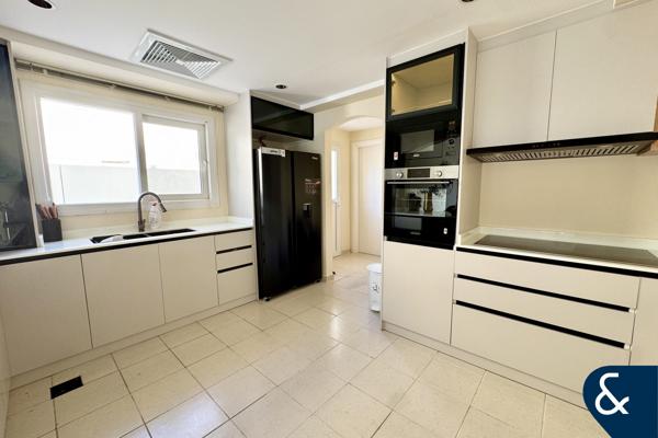 Lake View | Furnished | Private Pool | 5 Bed