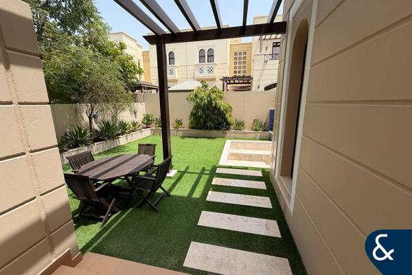 LANDSCAPED | CLOSE TO PARK | VOT
