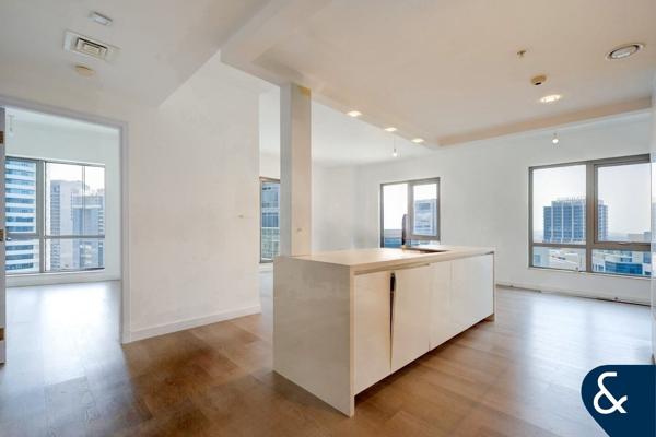 Upgraded 1 Bedroom Apartment In South Ridge
