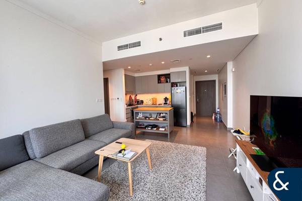 Vacant | Unfurnished | Bright Apartment |