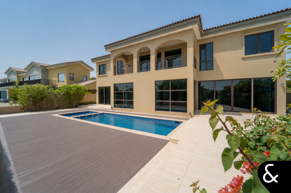 Exclusive Six Bedroom Mansion With GC View
