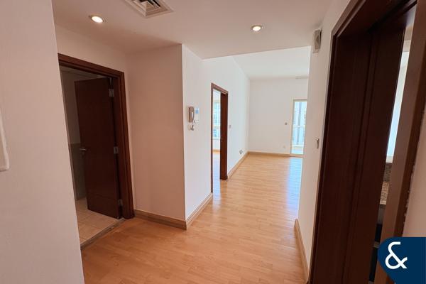 High Floor | Spacious | Stunning Condition