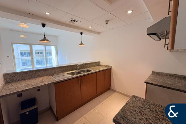 High Floor | Spacious | Stunning Condition