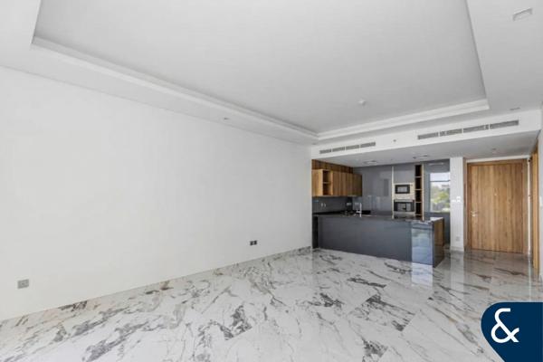 Vacant on transfer | Huge space |Great Price