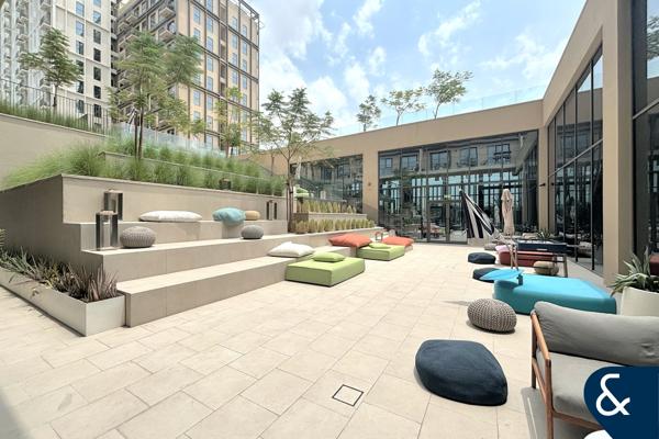 Exclusive | High Floor | Vacant | Mall Views