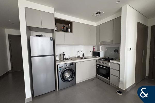 One Bedroom | Furnished | Park View |