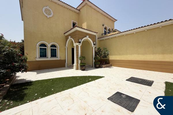 Close to Park | 3 Bed | Upgraded Kitchen