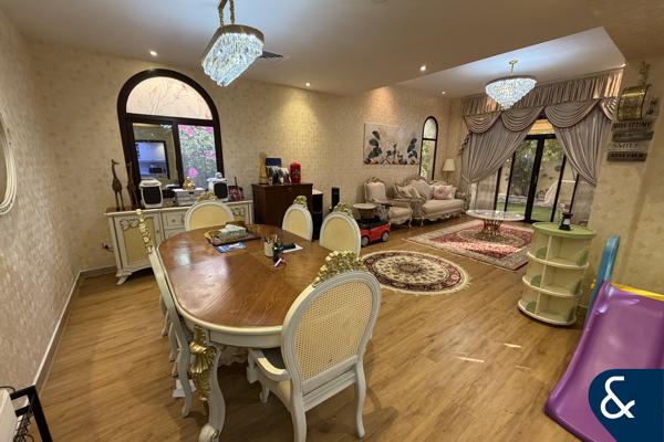 Single Row | Corner Plot | Upgraded | Vastu