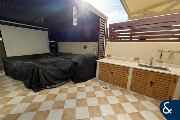 Single Row | Corner Plot | Upgraded | Vastu