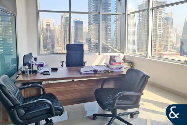 Fitted | Open Space | Close To Metro Station