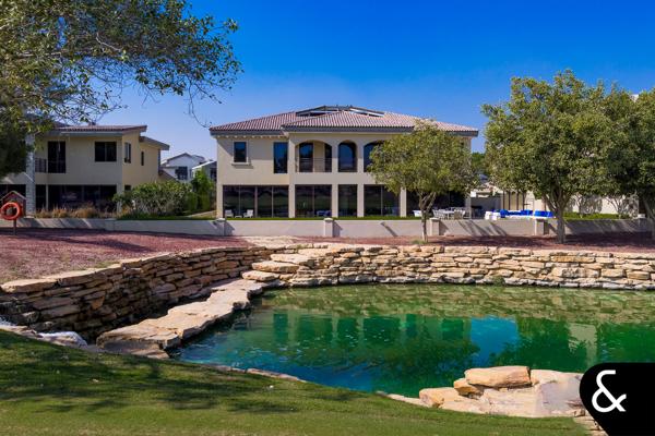 Exclusive Mansion with Earth Course and Lake View