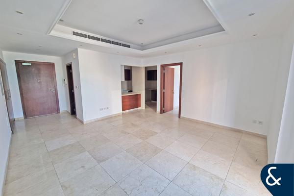 Full Marina View - Vacant - High Floor