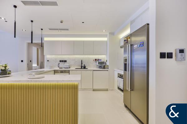 Vacant Dec 9 | Palm View | Furnished