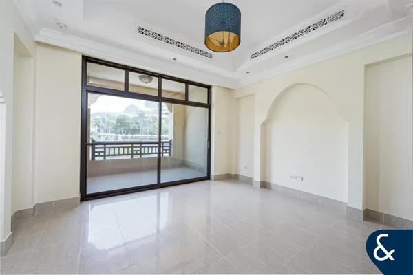 Vacant Now | Lake View | Prime Location