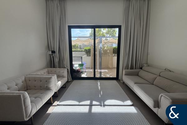 Spacious open plan | Large Terrace | bright